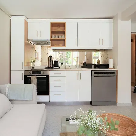 דירה Modern And Designed 2br W Garden