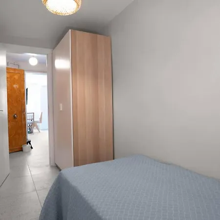 Modern And Designed 2br W Garden