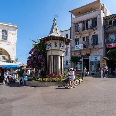 Apartamento Modern And Designed 2br W Garden Adalar