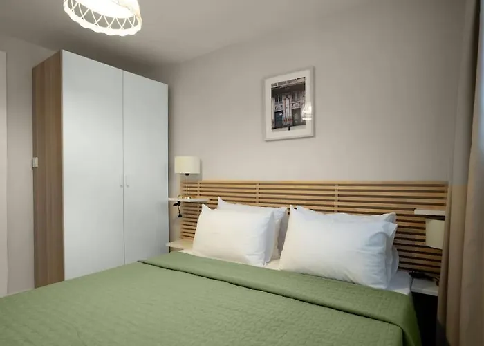 Daire Modern And Designed 2br W Garden Adalar