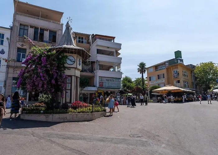 Modern And Designed 2br W Garden Daire *